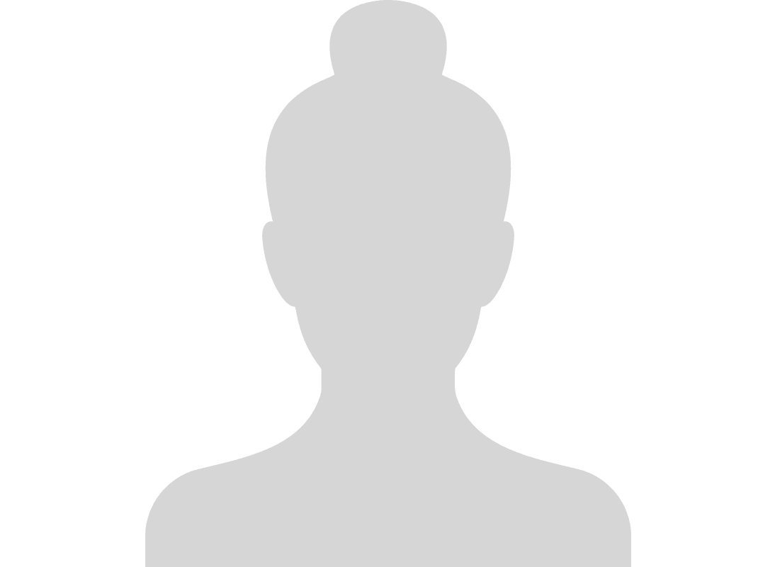 Teja Oblak headshot